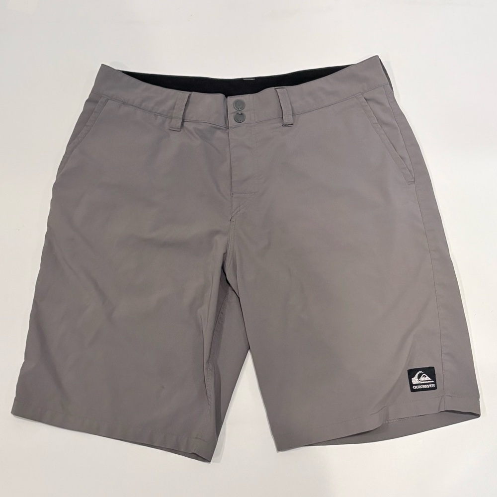 Quiksilver Men's Grey Shorts Size 34